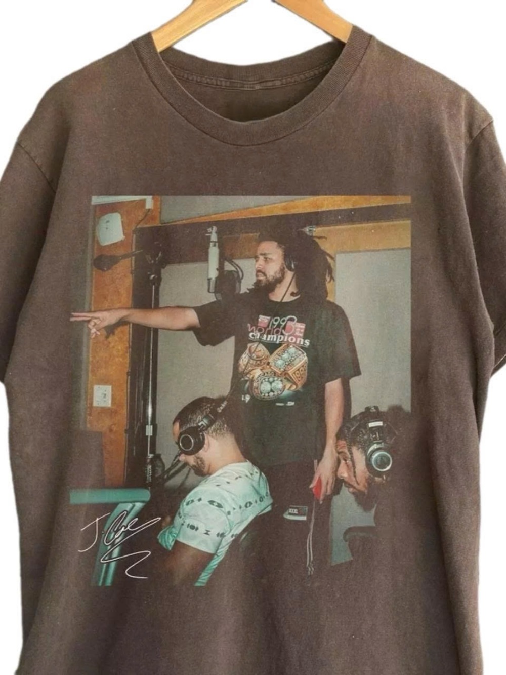 Unbranded Men's Brown Graphic Crewneck T-Shirt